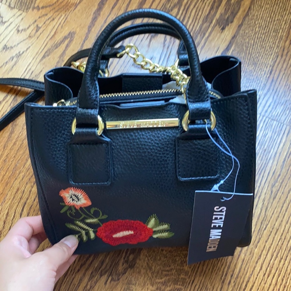 Steve Madden new black embroidered purse